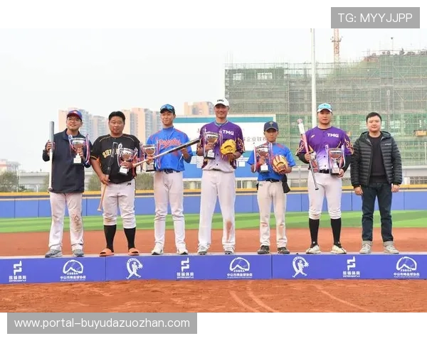 中国垒球联赛总决赛采用七局制，防守方九人上场规则